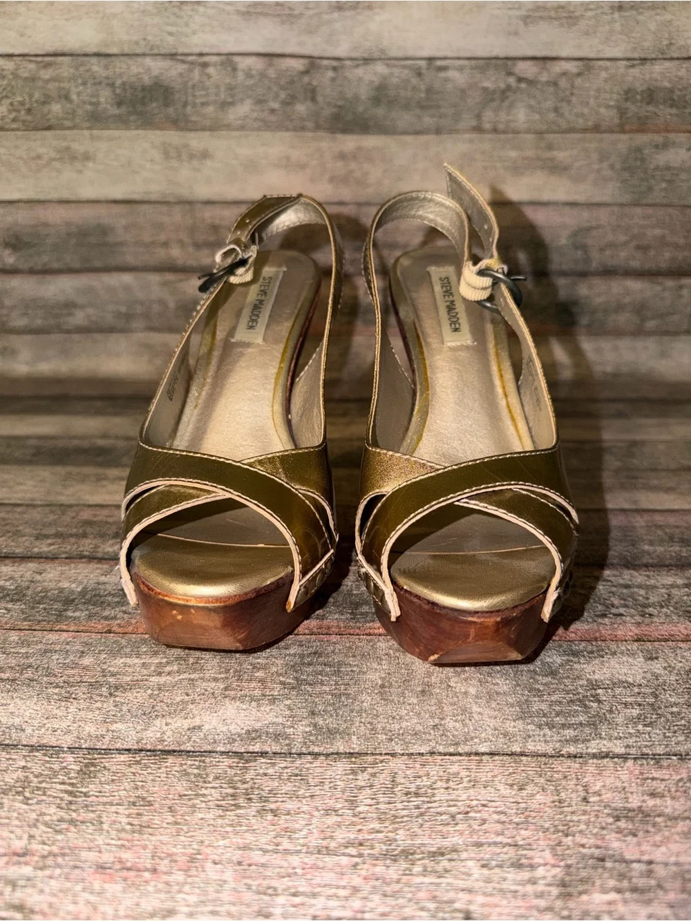 Steve Madden statement gold